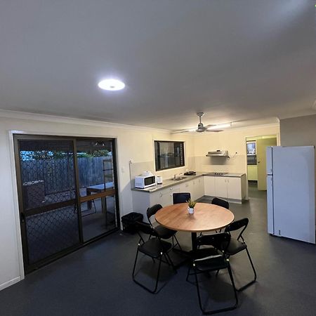 Albergue Tomato Backpackers Bundaberg Exterior foto